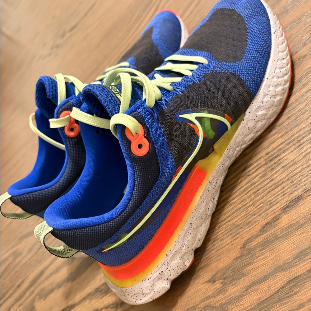 Size 10 Nike React Infinity Flyknit - image 3